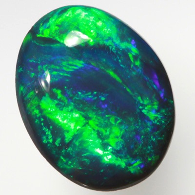 SOLID BLACK OPAL Bright and strong forest green